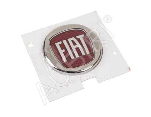 Schriftzug, Emblem „FIAT“ Fiat Doblo ab 2022 hinten