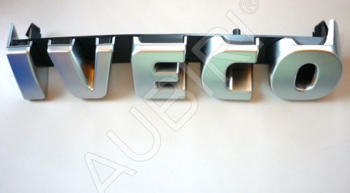 Schriftzug, Emblem Iveco Daily 2006 vorderer Stossstangengrill